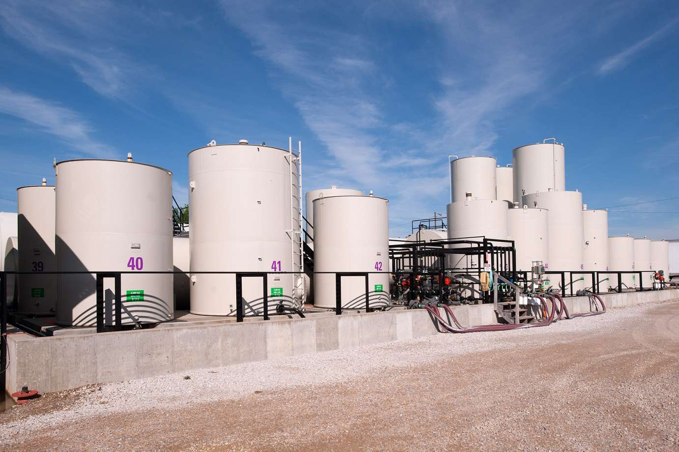 Racing Fuel Valor Oil Petroleum Distributor in Owensboro, Bowling